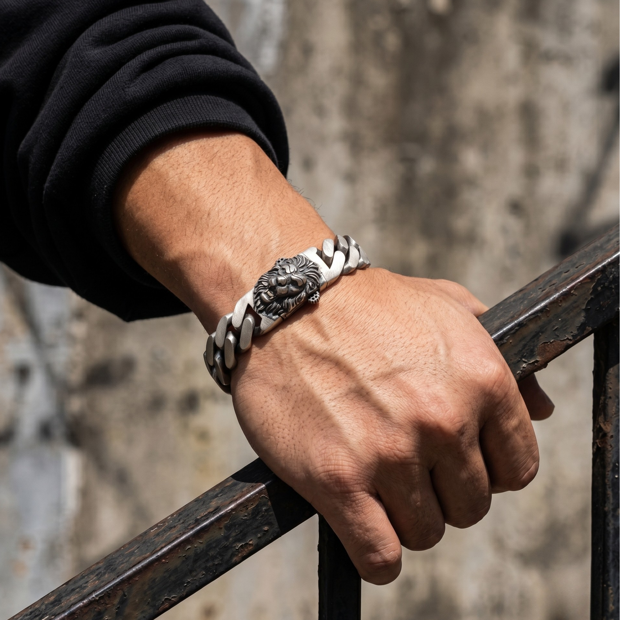 Lion Head Cuban Link Bracelet | Oxidized 925 Silver | Ruaab