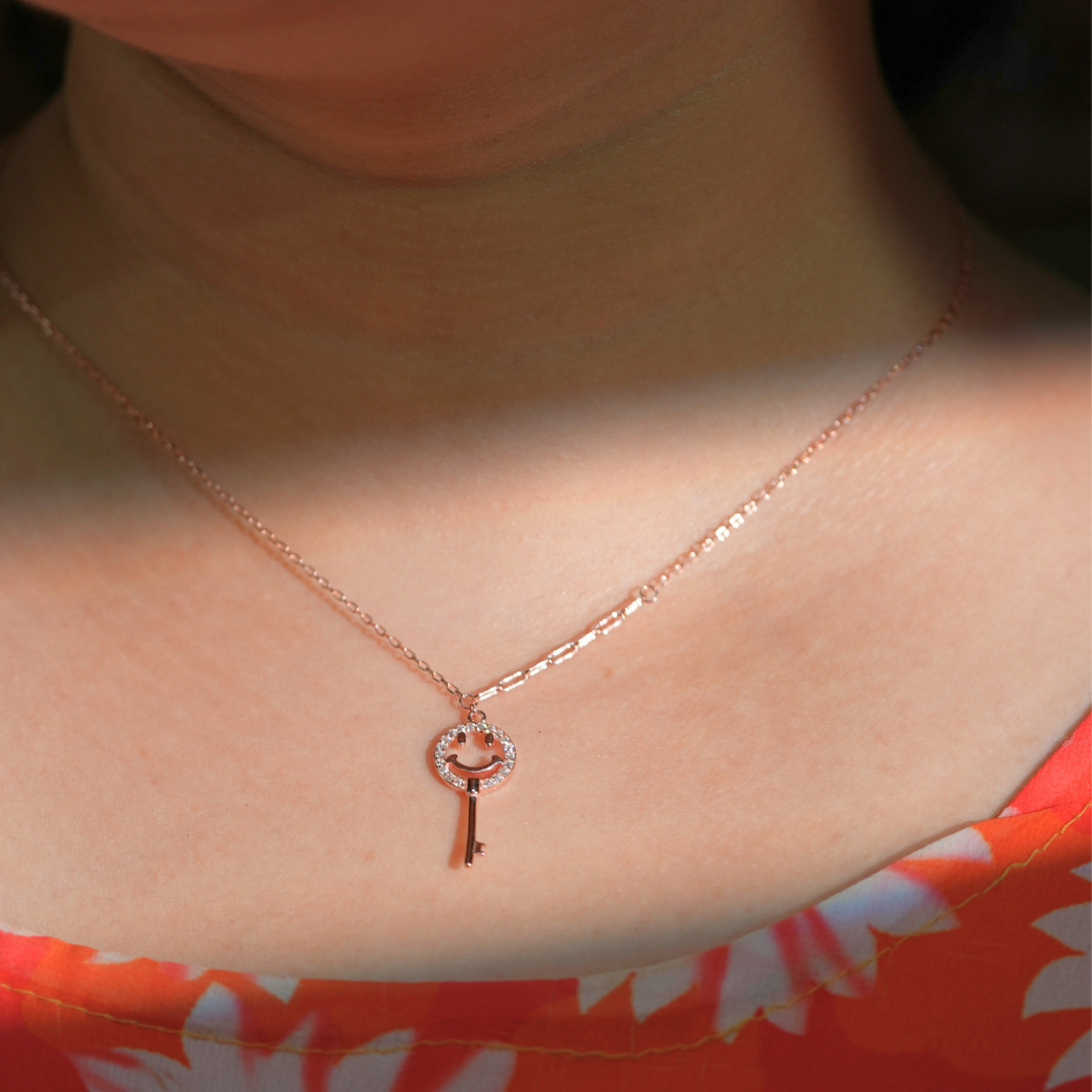 Smiley Key Pendant – 925 Silver